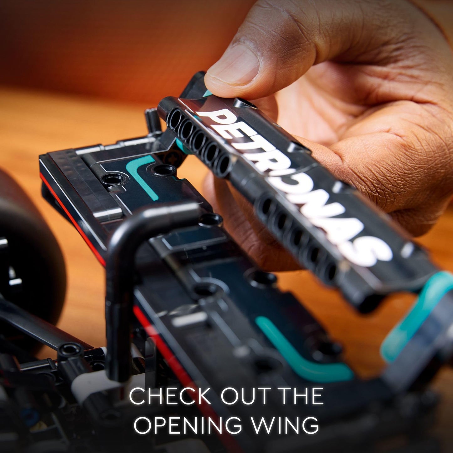 LEGO Technic Mercedes-AMG F1 W14, Set de Construcción 18+